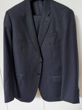 Giorgio Armani “Soft” Made in Italy 2-Piece Suit | Dark Navy Pinstripe | 46R